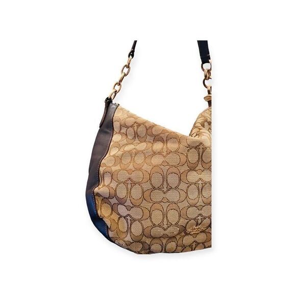 🍂CUTE Coach Tan & Black Shoulder Bag🍂 - Picture 5 of 10